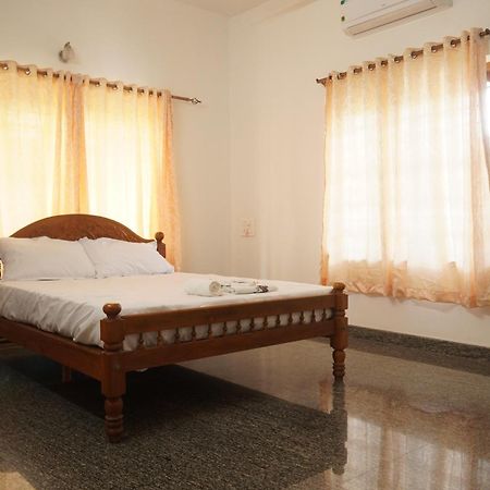 Joby Homestay Kadamakudy Kochi Екстер'єр фото