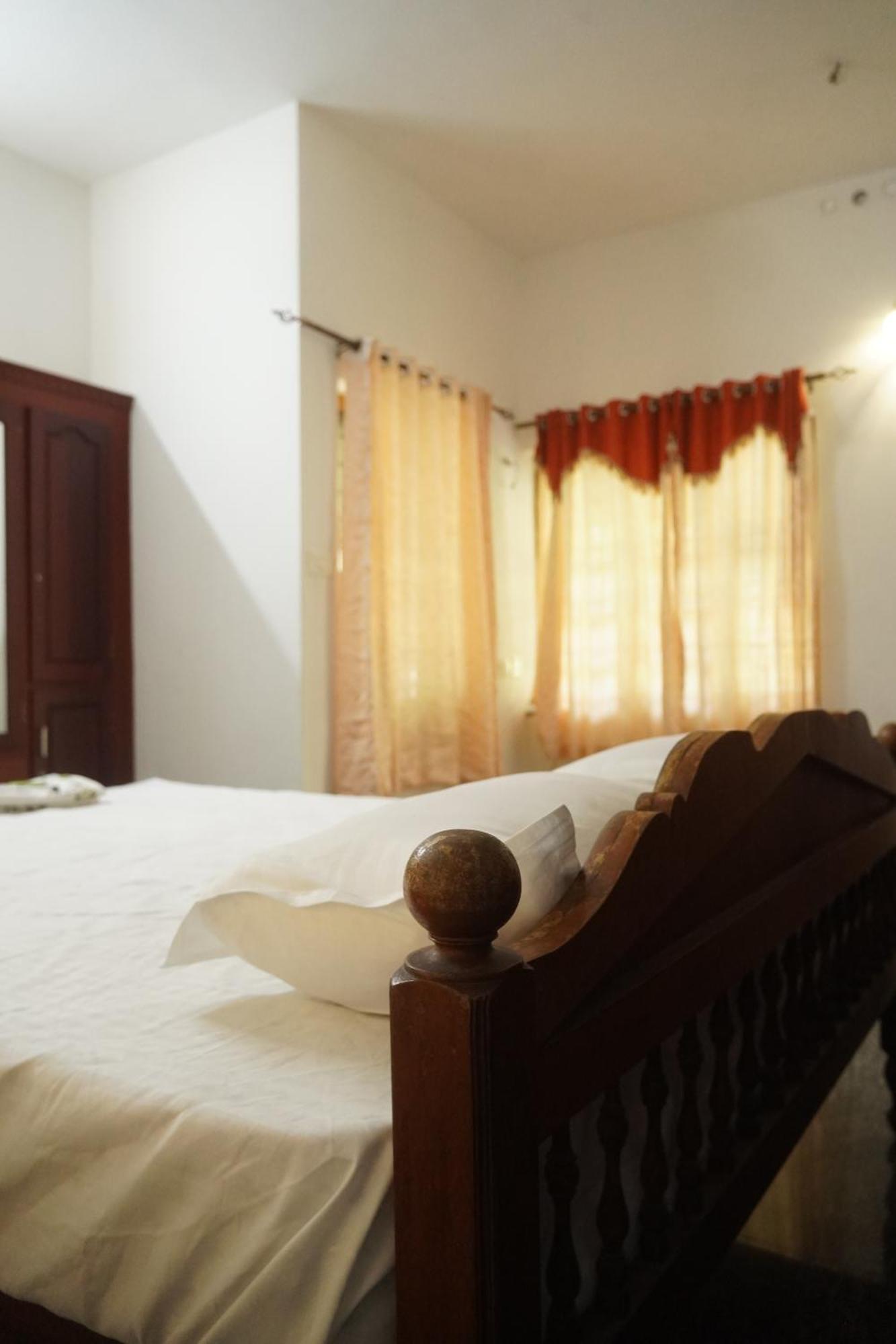 Joby Homestay Kadamakudy Kochi Екстер'єр фото